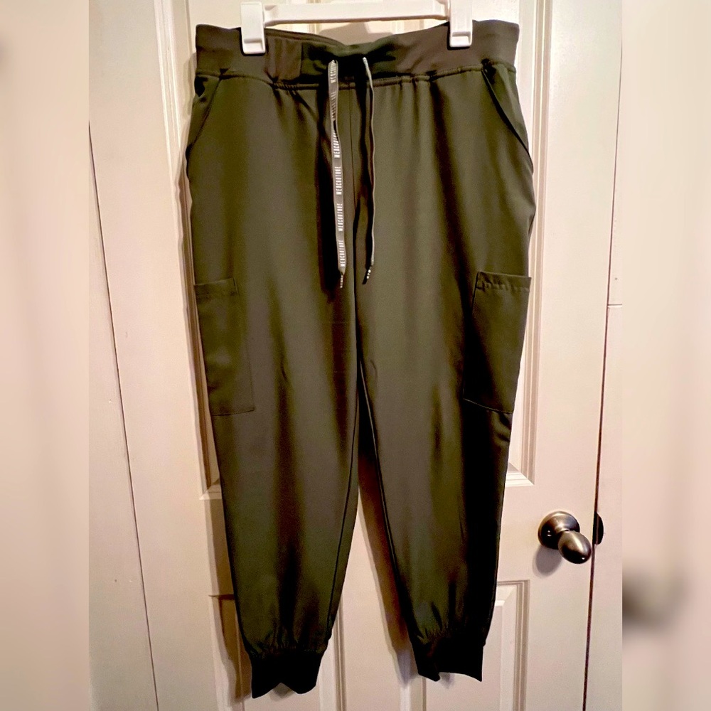 Med Couture Jogger Scrub Bottoms